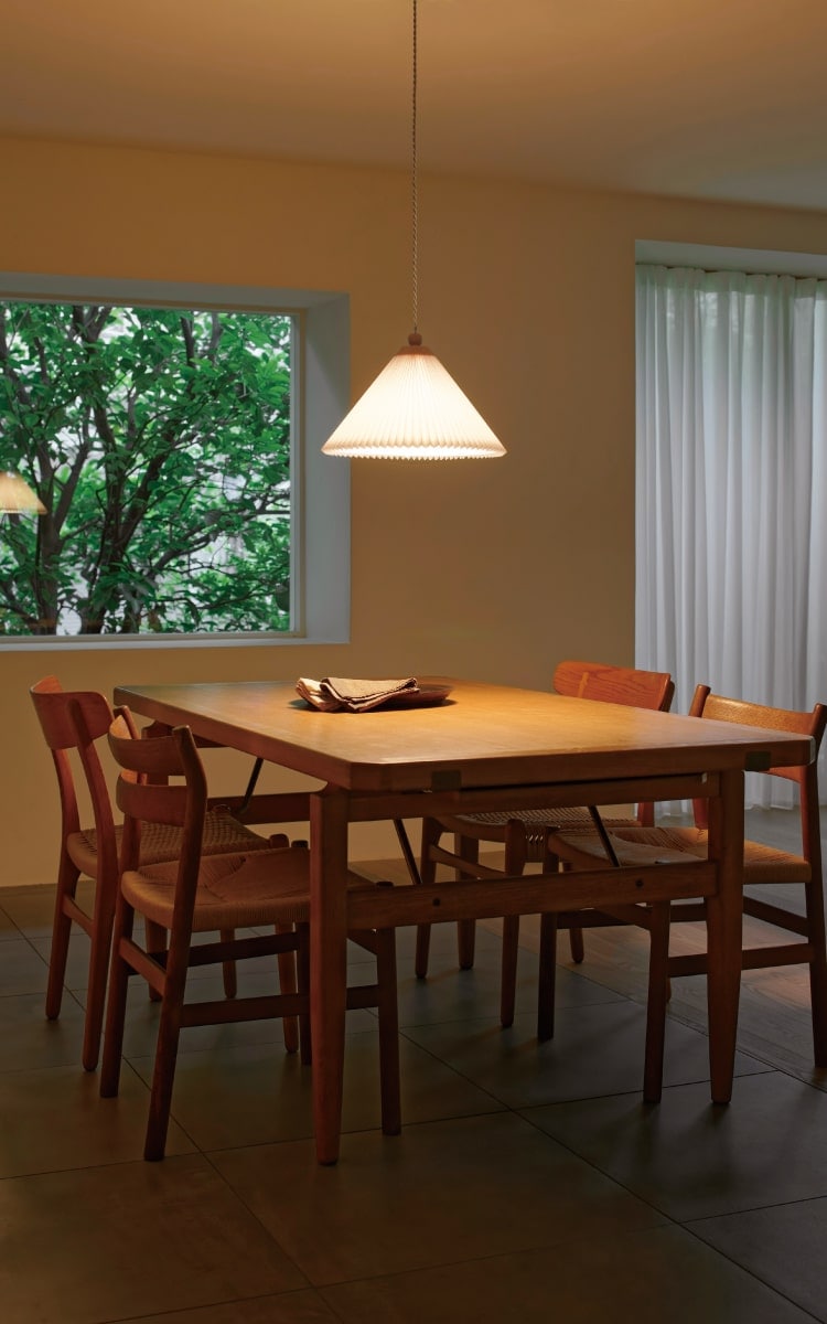 ホワイト 布プリーツ インターフォルム製ペンダントライト LT-4578 IF-1220E-WH