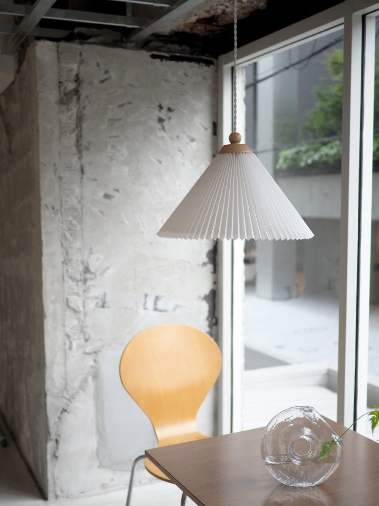 ホワイト 布プリーツ インターフォルム製ペンダントライト LT-4578 IF-1220E-WH