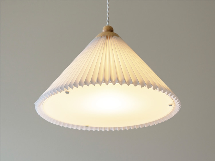 ホワイト 布プリーツ インターフォルム製ペンダントライト LT-4578 IF-1220E-WH